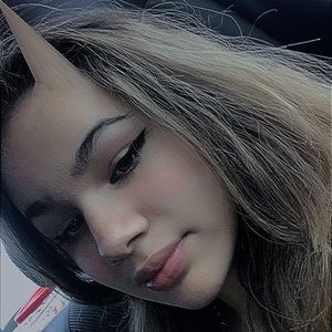 Meet your Posher, Kasey